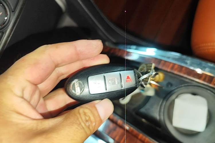 Used Nissan Patrol 2018 4.0L Automatic 7-Seater Middle East Version Vehicle Key