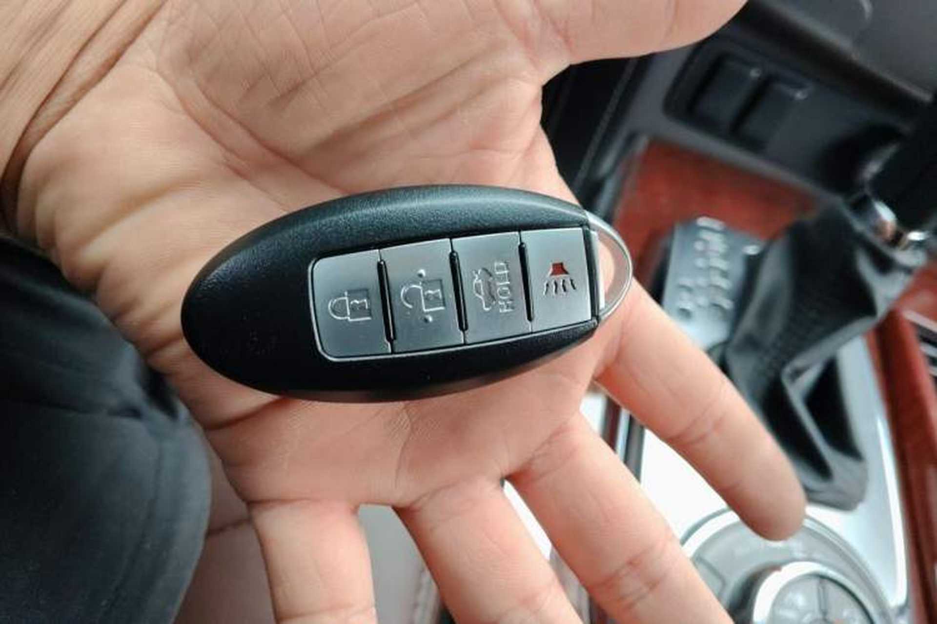 Used Nissan Patrol 2018 4.0L LinkedIn Edition Vehicle Key