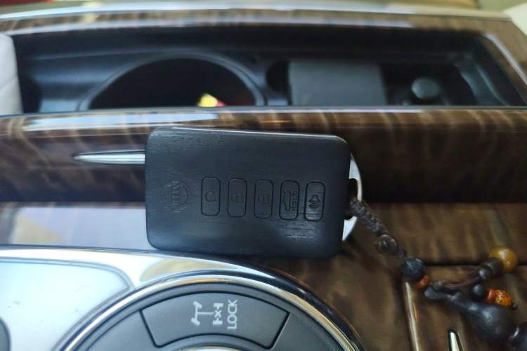 Used Nissan Patrol  Vehicle Key