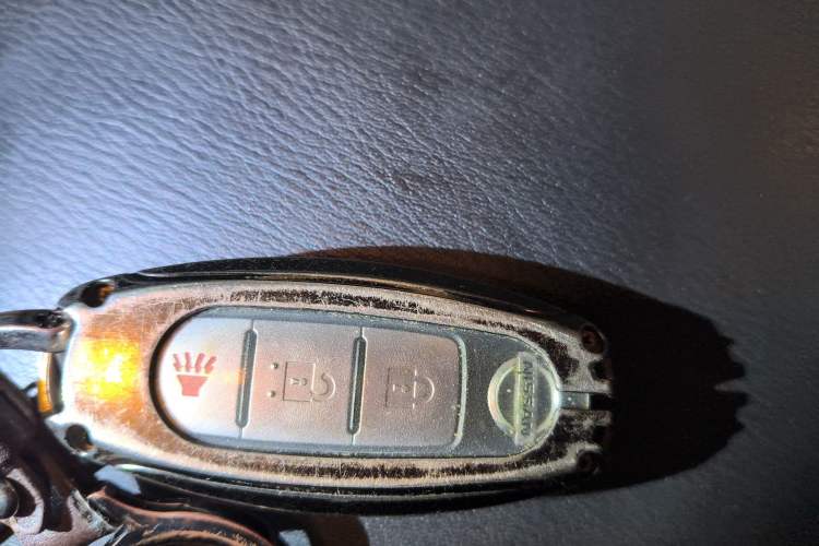Used Nissan Patrol 2018 4.0L LinkedIn Edition Vehicle Key