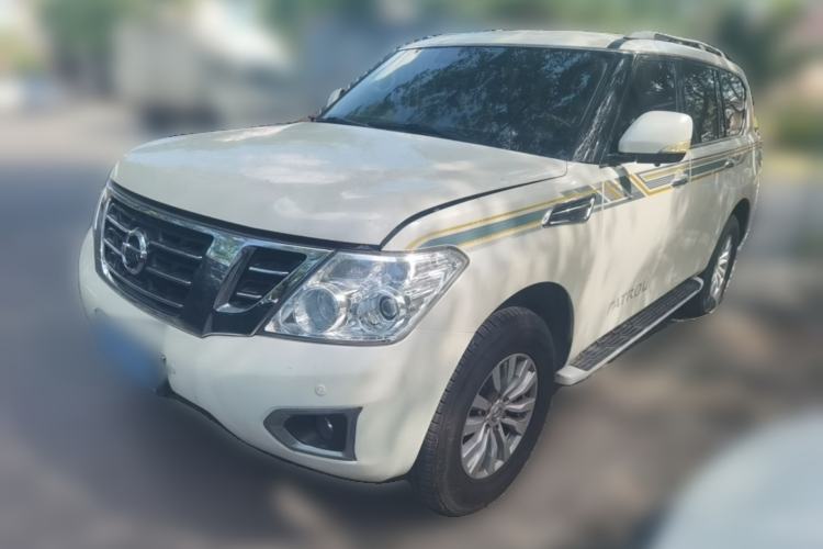 Used Nissan Patrol Patrol, non-China-spec, 4.0-liter, no sunroof, with power driver and passenger seats. Guazi used car, China used car export, Used car for sale, Used  cars, Cheapest cars for sale