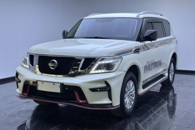 Used Nissan Patrol 2018 Y62 4.0 SE OPT with 18-inch Wheels Six Airbags – Middle East