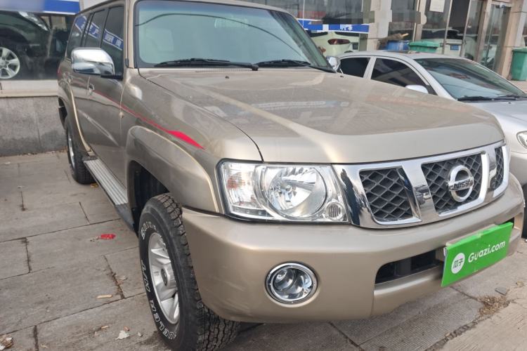 Used Nissan Patrol 2018 Y61 4.8L Automatic 5-Door Safari Middle East Front Right 45 Deg