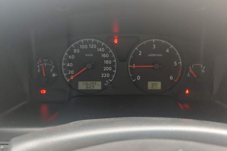 Used Nissan Patrol 2018 Y61 4.8L Automatic 5-Door Safari Middle East Instrument Cluster