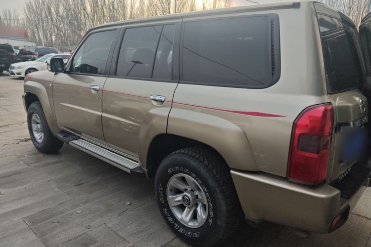 Used Nissan Patrol 2018 Y61 4.8L Automatic 5-Door Safari Middle East Left Side