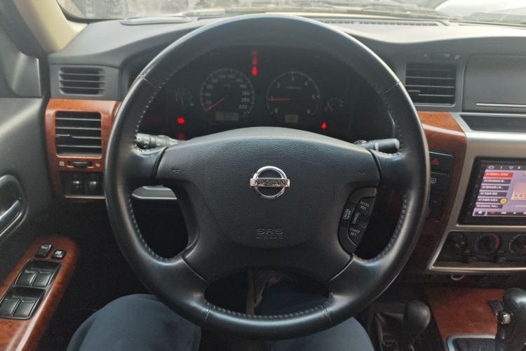 Used Nissan Patrol 2018 Y61 4.8L Automatic 5-Door Safari Middle East Steering Wheel