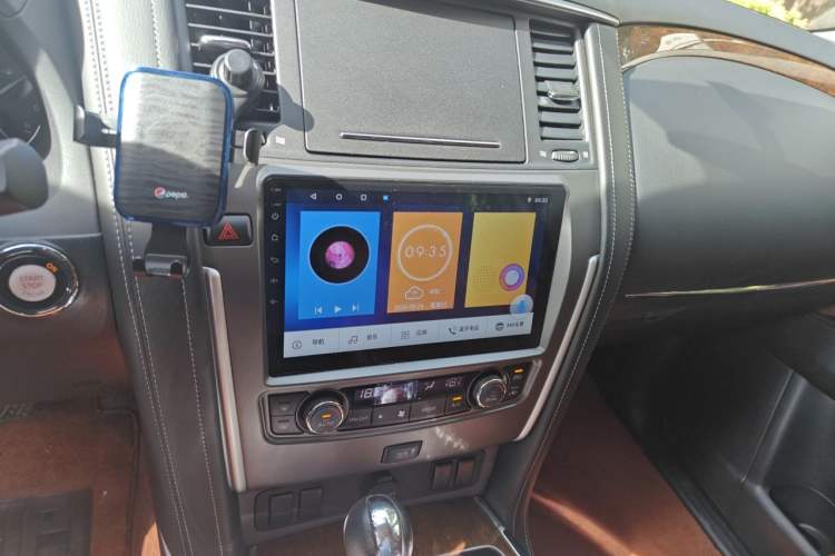 Used Nissan Patrol  Audio And AC Panel