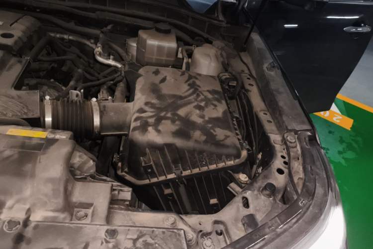 Used Nissan Patrol  Engine Bay Left