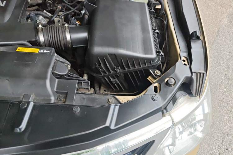 Used Nissan Patrol  Engine Bay Left