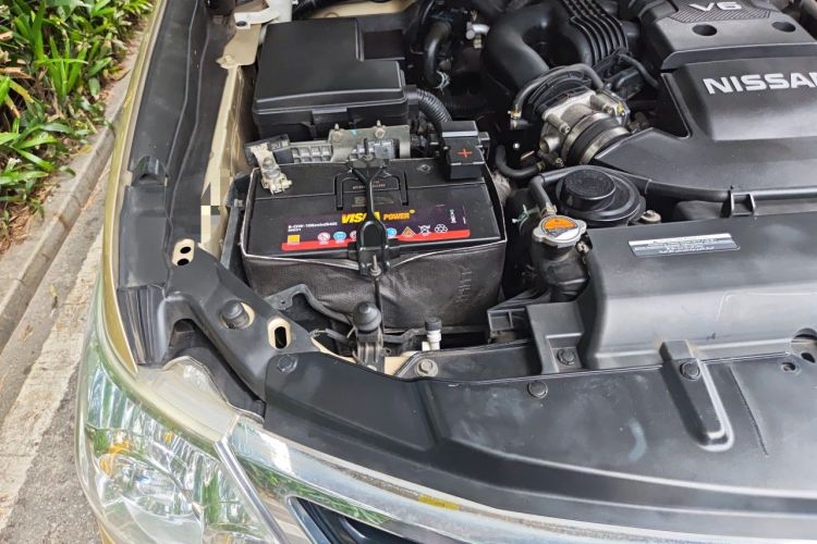 Used Nissan Patrol  Engine Bay Right