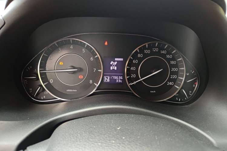 Used Nissan Patrol  Instrument Cluster