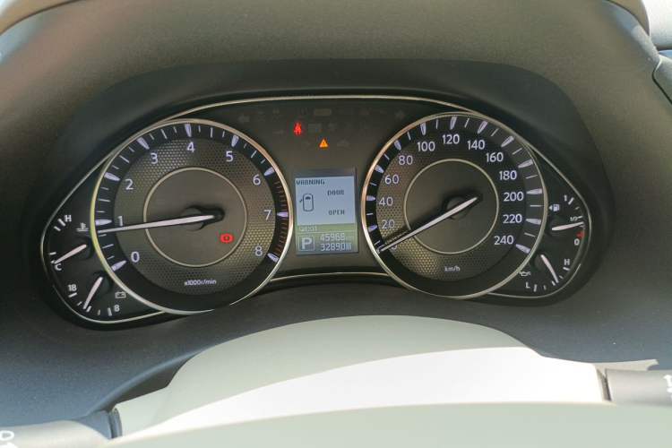 Used Nissan Patrol  Instrument Cluster