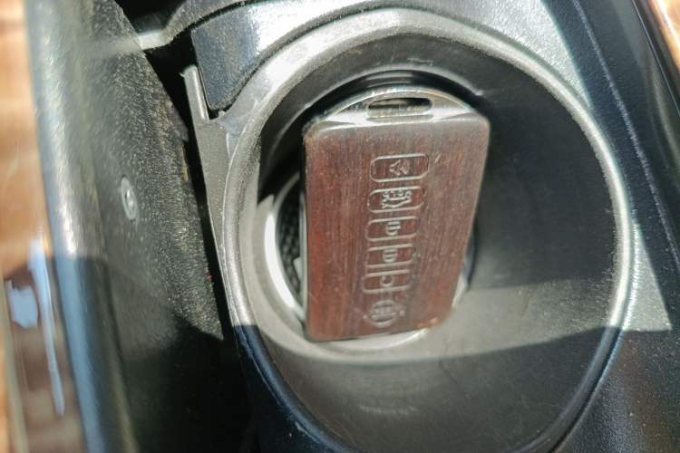 Used Nissan Patrol  Vehicle Key