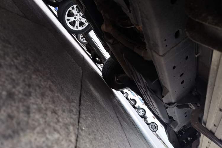 Used Nissan Patrol  Chassis Front Left