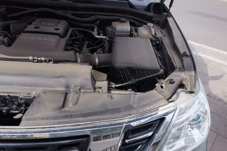 Used Nissan Patrol  Engine Bay Left