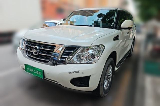 Nissan Patrol Nissan Patrol 2019, 4.0-liter, seven seats, automatic transmission, four-wheel drive, no sunroof с пробегом