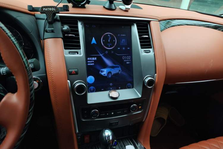 Used Nissan Patrol  Audio And AC Panel