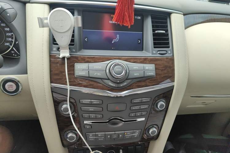 Used Nissan Patrol  Audio And AC Panel