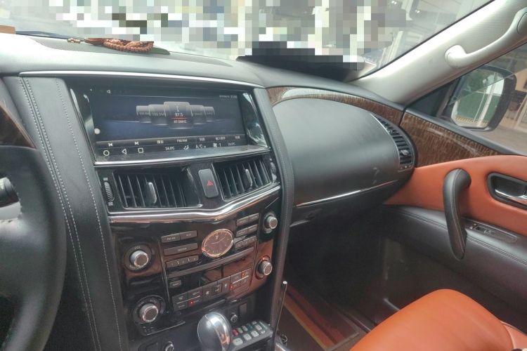 Used Nissan Patrol  Audio And AC Panel