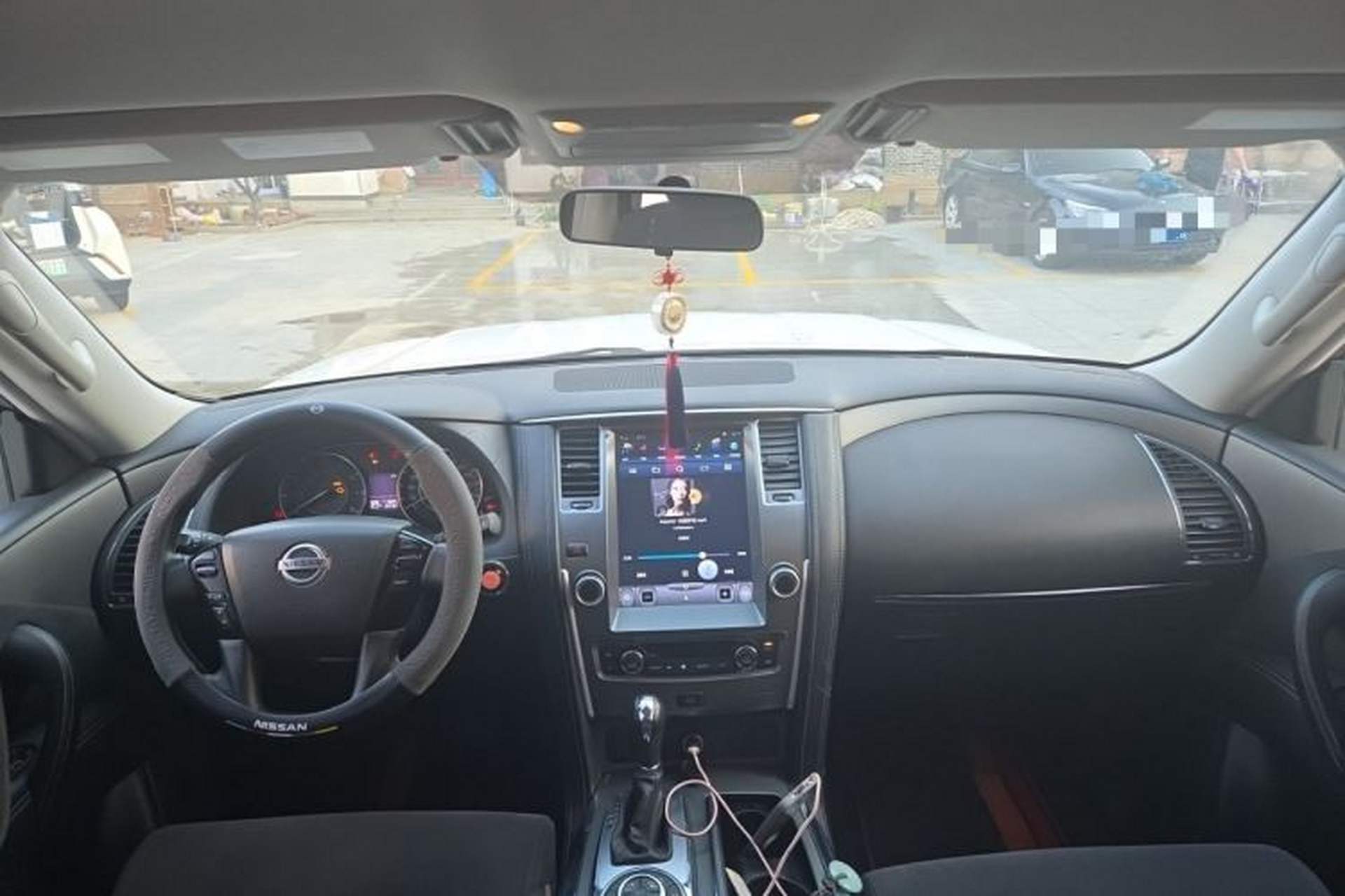 Used Nissan Patrol  Center Console