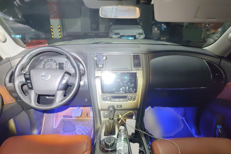 Used Nissan Patrol 2019 Y62 4.0L SE-T1 Middle East Center Console