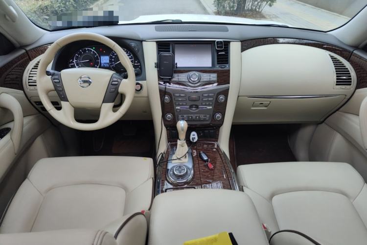 Used Nissan Patrol 2019 Y62 4.0L SE OPT with 18-inch Wheels – Middle East Center Console