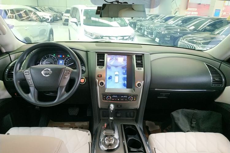 Used Nissan Patrol 2019 Y62 4.0L SE-T1 Middle East Center Console