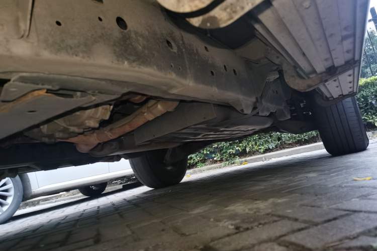 Used Nissan Patrol 2019 Y62 4.0L SE-T1 Middle East Chassis Front Left