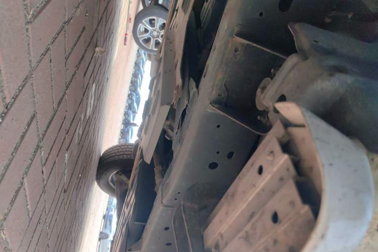 Used Nissan Patrol 2019 Y62 4.0L SE-T1 Middle East Chassis Front Left