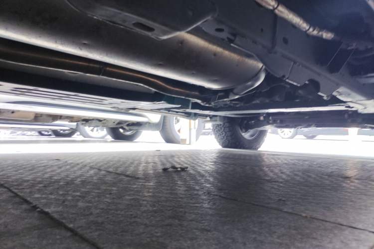 Used Nissan Patrol 2019 Y62 4.0L SE-T1 Middle East Chassis Rear Right