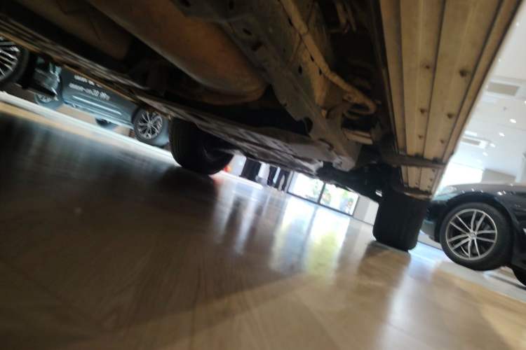 Used Nissan Patrol  Chassis Rear Right