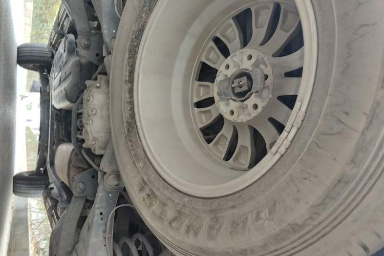 Used Nissan Patrol 2019 Y62 4.0L SE OPT with 18-inch Wheels – Middle East Chassis Rear
