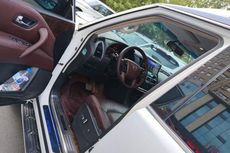 Used Nissan Patrol  Driver Seat