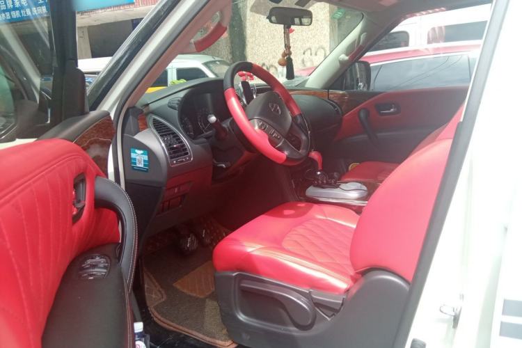 Used Nissan Patrol 2019 Y62 4.0L SE-T1 Middle East Driver Seat
