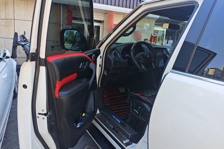 Used Nissan Patrol  Driver Seat