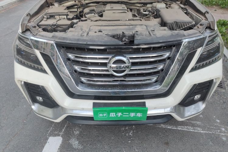 Used Nissan Patrol  Engine Bay
