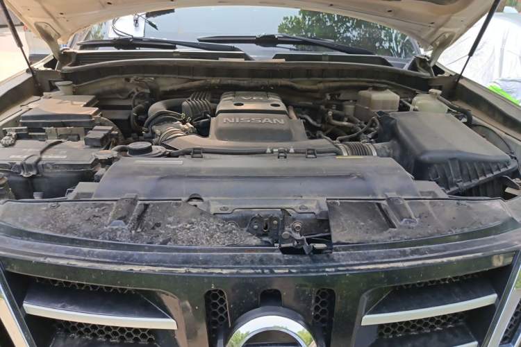 Used Nissan Patrol  Engine Bay