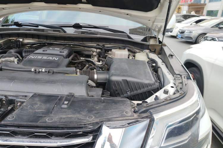 Used Nissan Patrol  Engine Bay Left