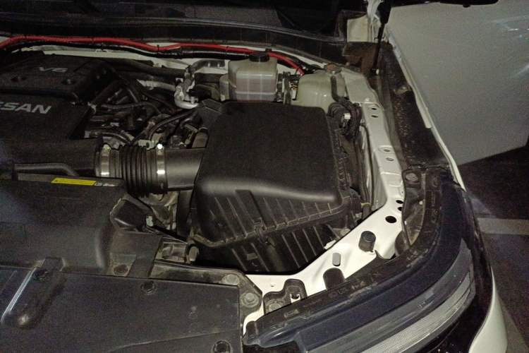 Used Nissan Patrol  Engine Bay Left