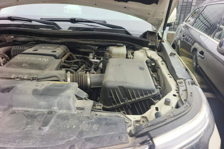 Used Nissan Patrol  Engine Bay Left