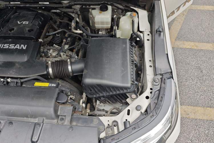 Used Nissan Patrol  Engine Bay Left