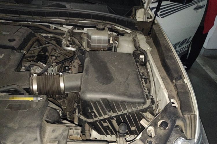 Used Nissan Patrol  Engine Bay Left