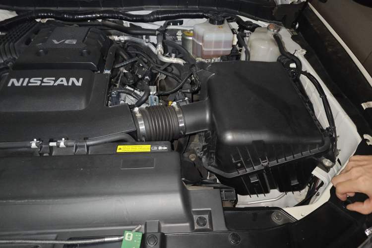 Used Nissan Patrol  Engine Bay Left