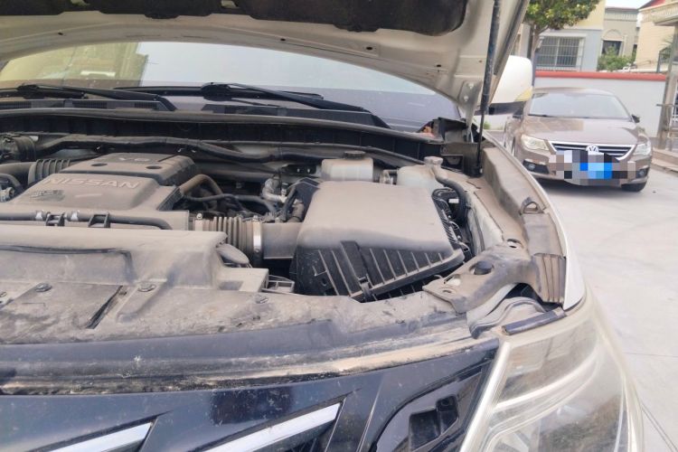 Used Nissan Patrol  Engine Bay Left
