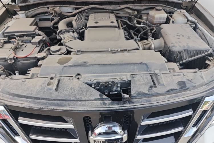 Used Nissan Patrol  Engine Bay
