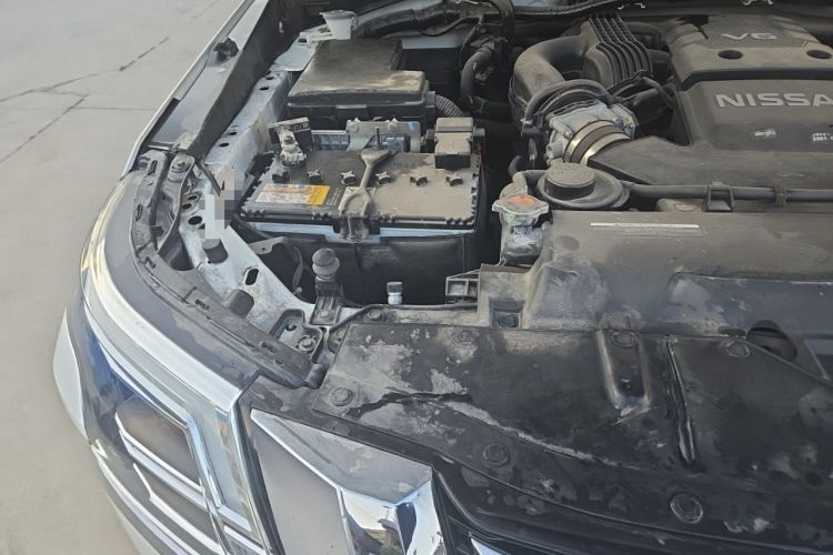 Used Nissan Patrol  Engine Bay Right