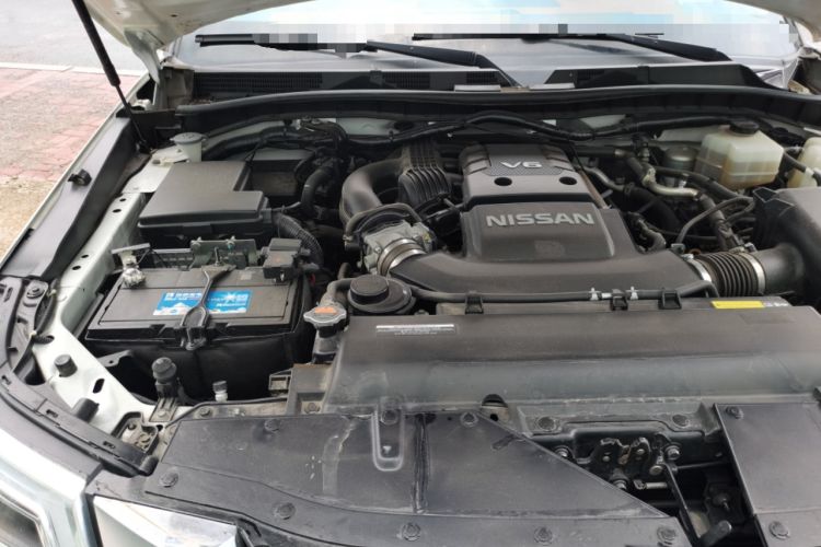 Used Nissan Patrol  Engine Bay Right