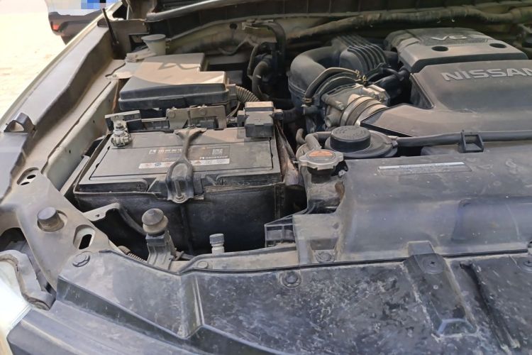 Used Nissan Patrol  Engine Bay Right