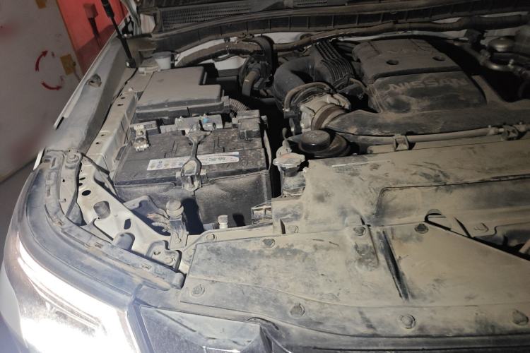 Used Nissan Patrol 2019 Y62 4.0L SE-T1 Middle East Engine Bay Right