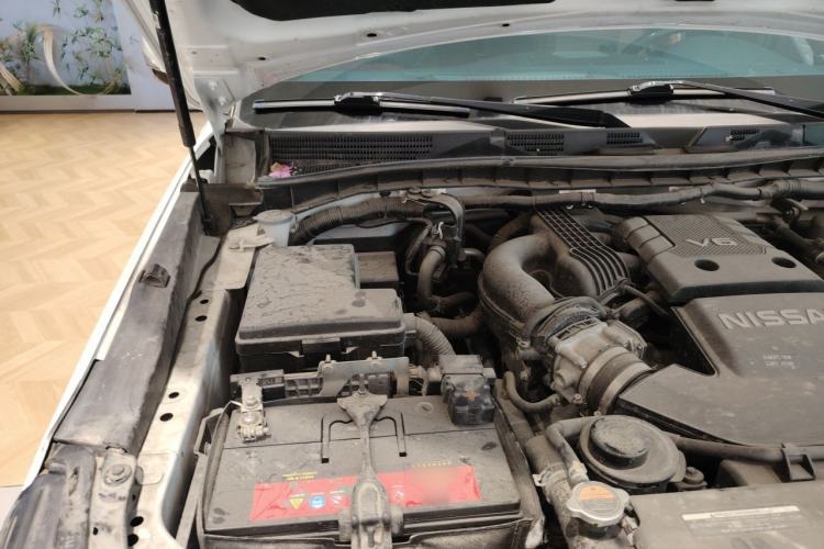 Used Nissan Patrol  Engine Bay Right
